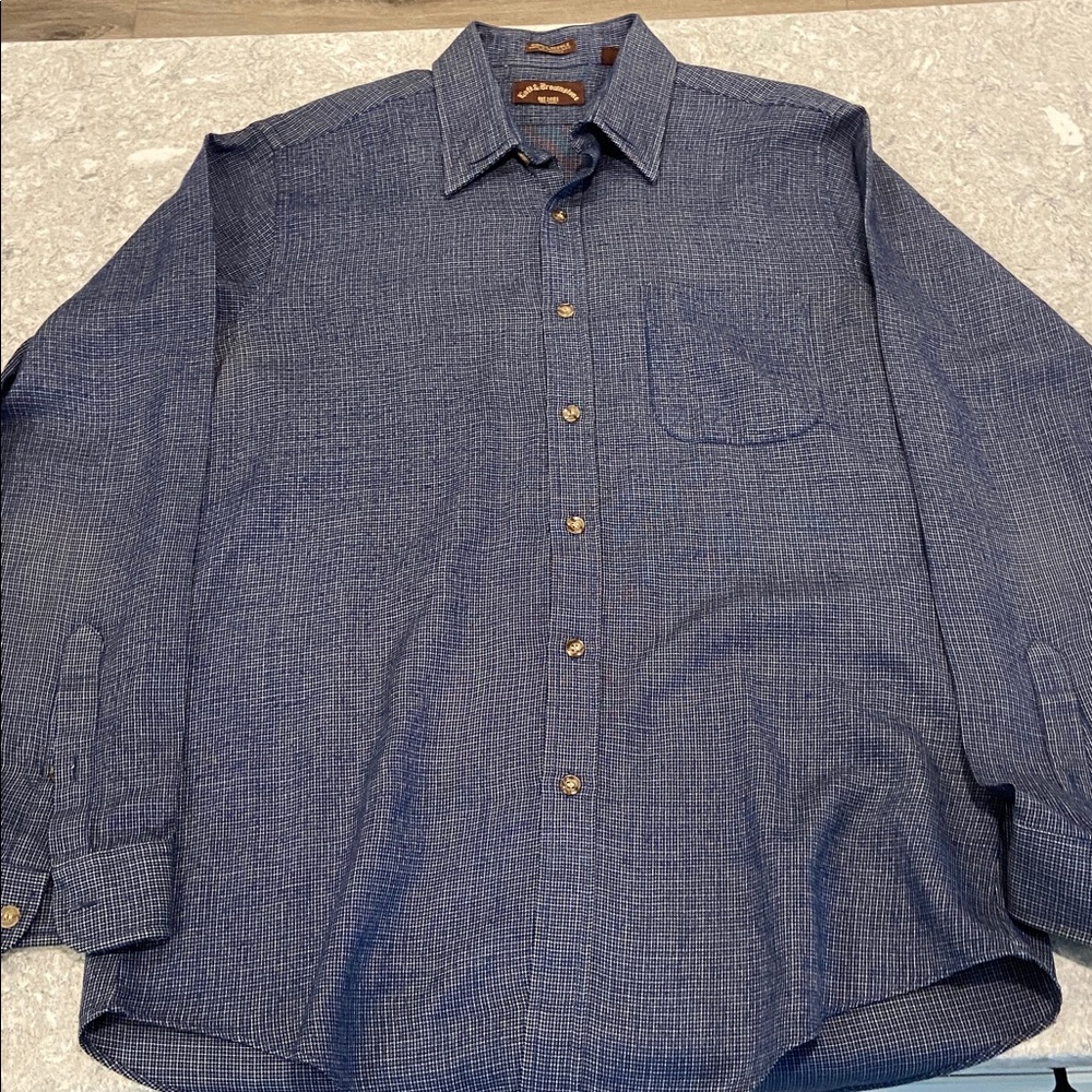 Loft and Brownstone Men's Blue Casual Button Down Shirt—Large